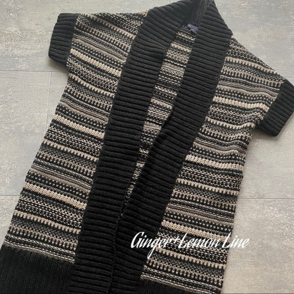 GAP Wool Rami Black and White Knit Short Sleeve Cardigan Sweater Small EUC
